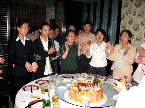 让我们共同唱起生日歌祝贺业之峰十周年